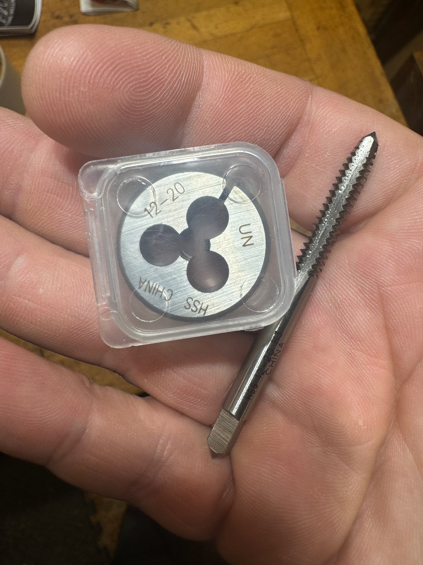 12-20 Tap & Die set (1 tap & 1 die)
