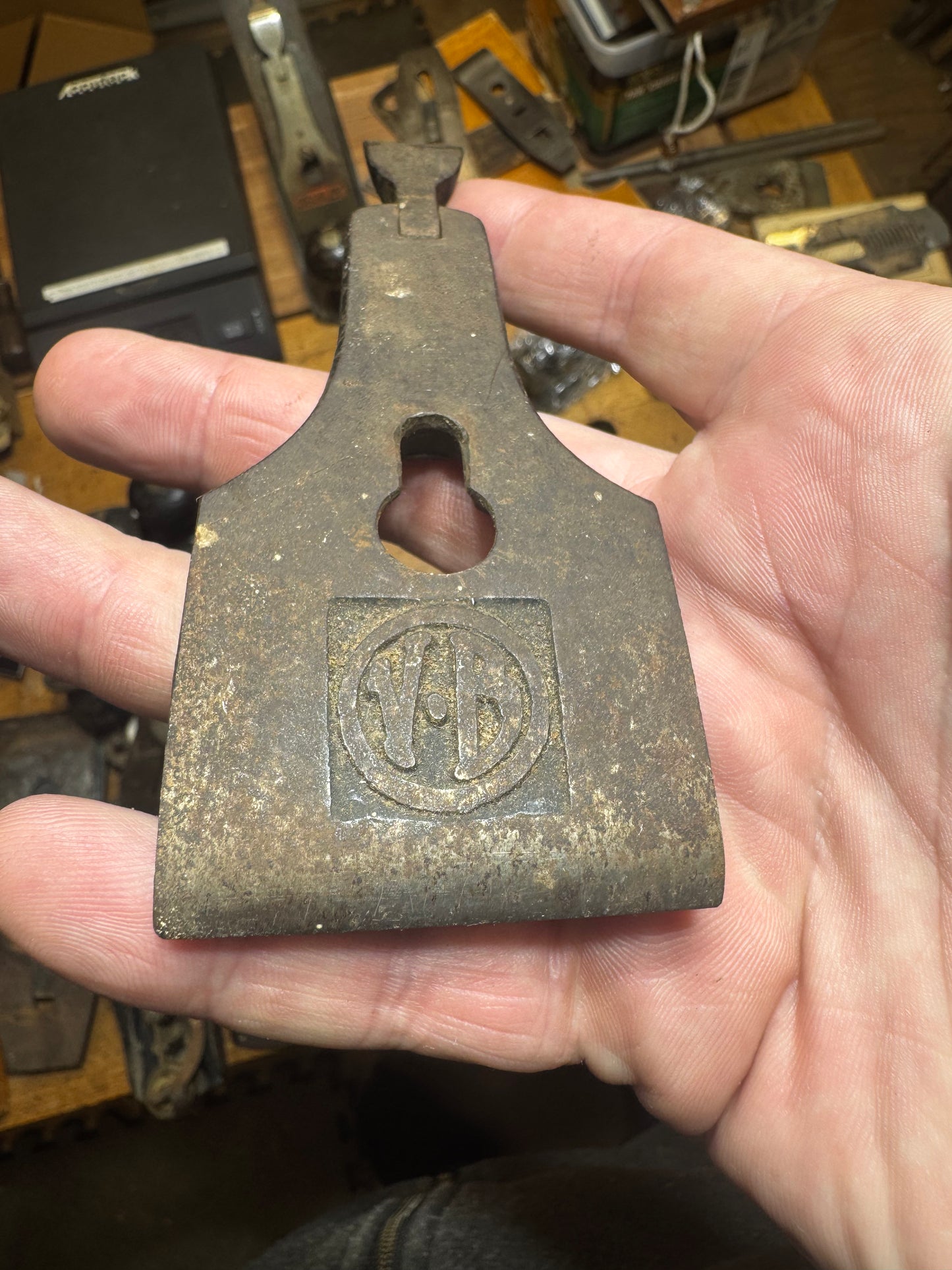 Vaughn & Bushnell 2” lever cap